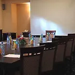 Jaskowy Dworek Aparthotel 4*