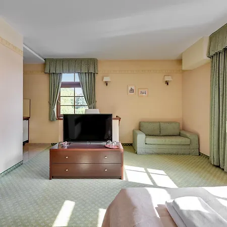 Jaśkowy Dworek Hotel apartamentowy 3*