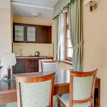 Jaśkowy Dworek Hotel apartamentowy 3*