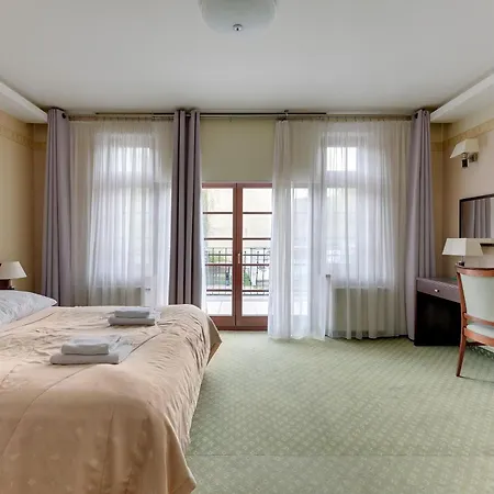 Jaśkowy Dworek Hotel apartamentowy Gdańsk