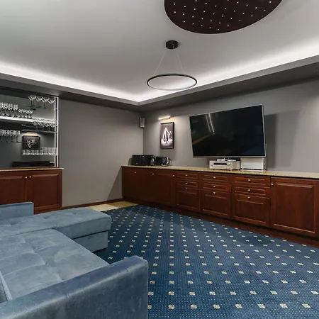 Jaskowy Dworek 4* Gdansk