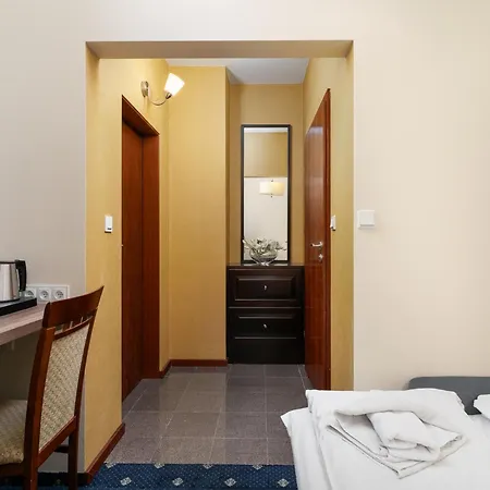 Jaskowy Dworek Апарт-отель Гданьск