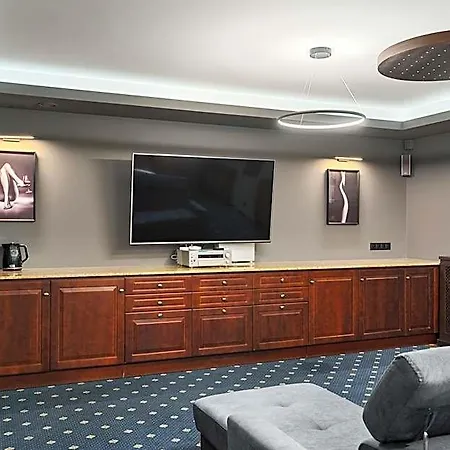 Jaskowy Dworek Apart-hotel 4*