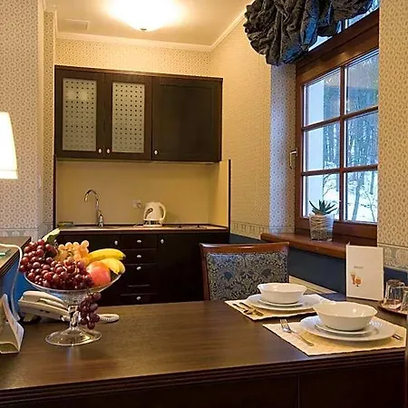 Apart-hotel Jaskowy Dworek 4*