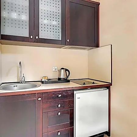 Jaskowy Dworek Apart-hotel 4*