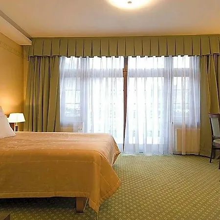 Jaskowy Dworek Apart-hotel