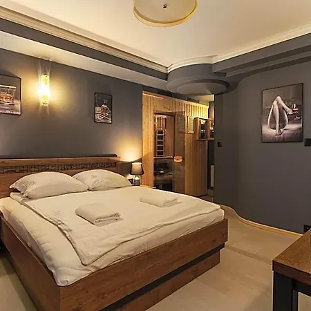 Jaskowy Dworek Apart-hotel 4*