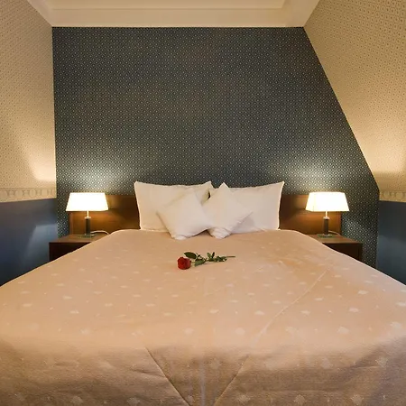 Hotel apartamentowy Jaśkowy Dworek 3*
