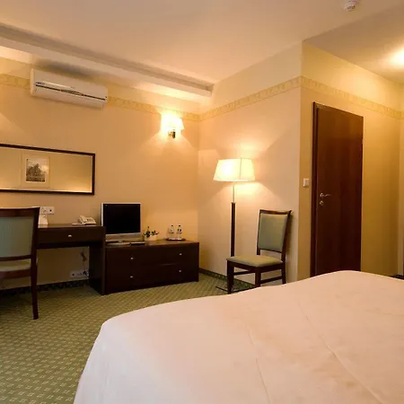 Jaśkowy Dworek Hotel apartamentowy 3*