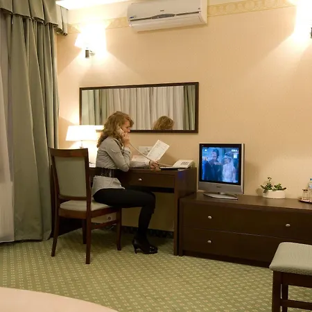 Hotel apartamentowy Jaśkowy Dworek 3*