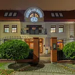 Jaskowy Dworek 4* Gdańsk